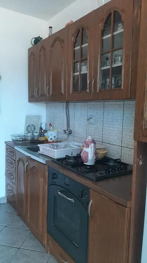 Apartments And Rooms Close To The Sea Povile