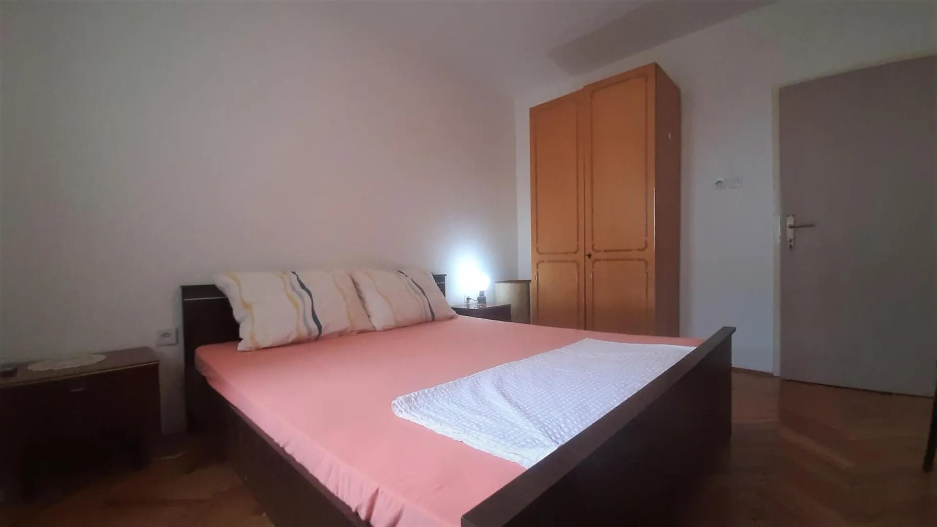 Apartments And Rooms Close To The Sea Povile Chorwacja