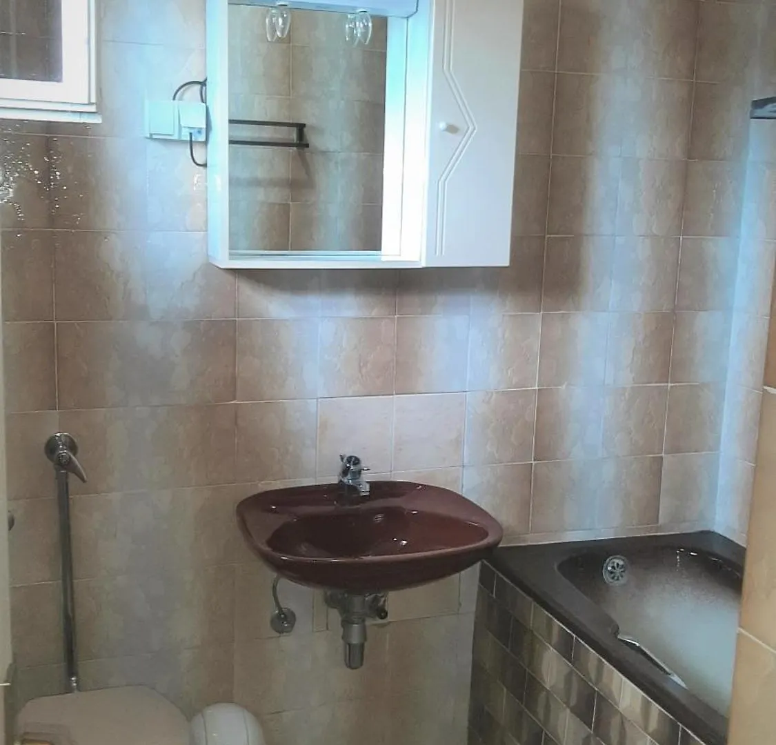Apartments And Rooms Close To The Sea Povile