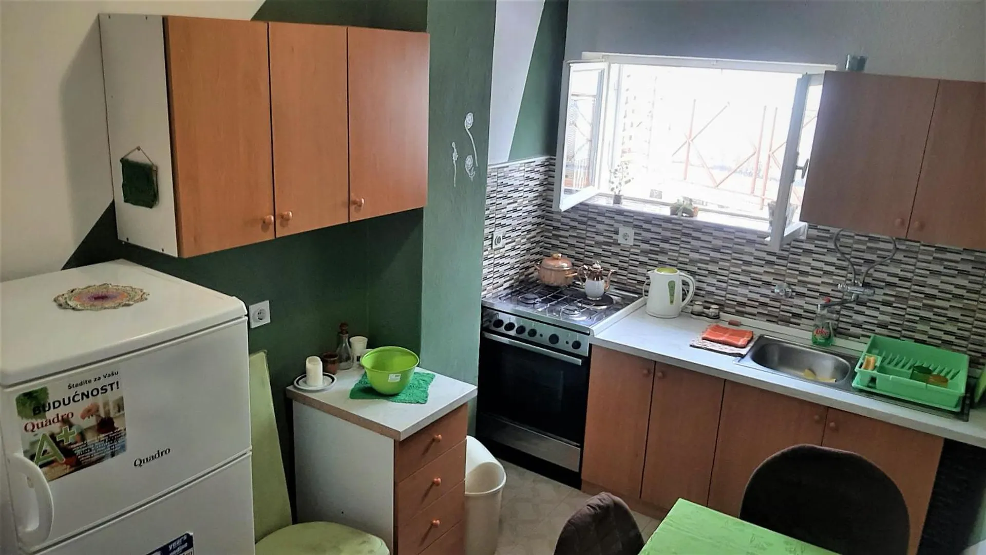 Apartments And Rooms Close To The Sea Povile